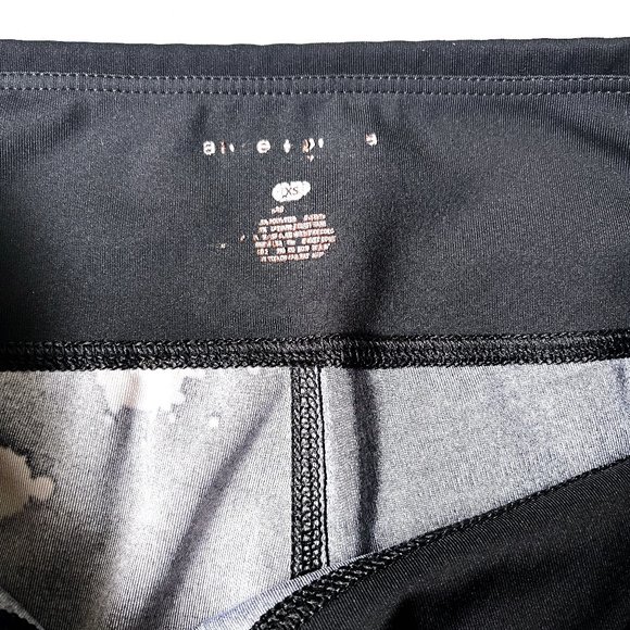 Auc Alice + Olivia Jackie yoga Spatter print leggings XS - Picture 5 of 5